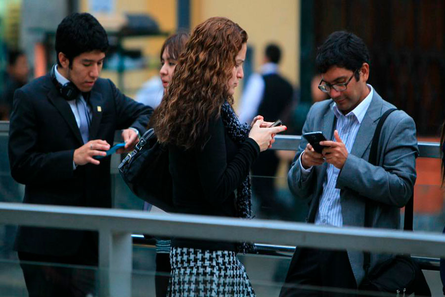 Qué buscan los peruanos al adquirir o renovar su smartphone