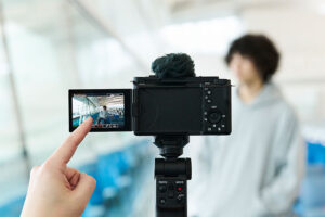 Sony presenta la nueva cámara para Vlogs Full-Frame ZV-E1, la mejor experiencia para creación de contenidos