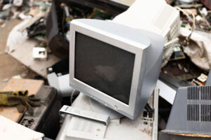 Día Mundial del Reciclaje A dónde va la basura electrónica cuando se recicla de manera adecuada