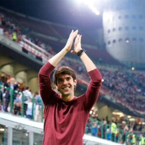 OPPO-y-Kaká,-su-embajador-global-de-marca,-inspiran-milagros-con-experiencias-inigualables-en-la-final-de-la-UEFA-Champions-League-2023-3