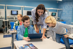 Lenovo Día del Maestro Potenciando la enseñanza con tecnología