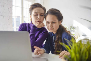Ciberseguridad: ¿Cómo proteger a tus niños y adolescentes de los riesgos en línea?
