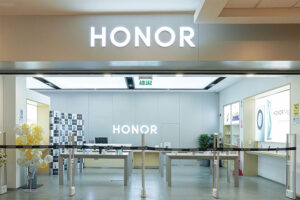 Tras éxito en IFA 2023: HONOR inaugura Tienda en Plaza Norte