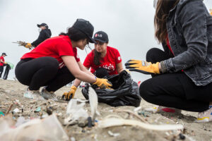 LG Perú recolectó más de 3.3 toneladas de desechos en una de las playas más contaminadas de Latinoamérica