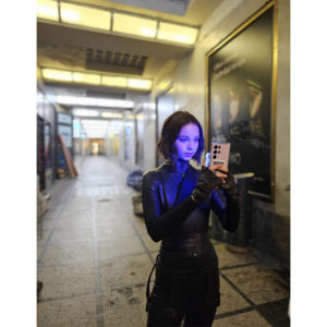 Samsung se asocia con la actriz Emma Myers para presentar "Epic Worlds" rodado con el Galaxy S23 Ultra