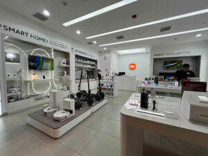 Xiaomi abre su nueva tienda en el centro comercial Jockey Plaza