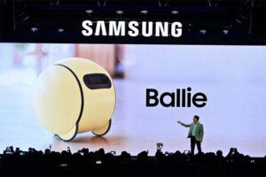 [Vídeo] [CES 2024] Un día de vida con Ballie: El robot compañero con IA para el hogar