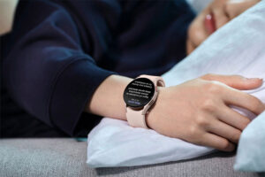 La función de apnea del sueño de Samsung en el Galaxy Watch es la primera de su tipo autorizada por la FDA de Estados Unidos