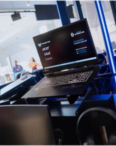 ¡Un nuevo espacio para los gamers! Se inaugura el Centro de Experiencia Gamer Acer Predator en Mega Plaza