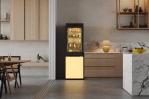 Conoce el innovador refrigerador de LG que cuenta con altavoz y aporta color y ambiente a la cocina