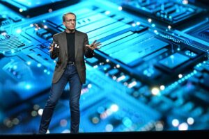 Intel presenta una nueva era para la inteligencia artificial empresarial con Gaudi 3, destacando su estrategia de sistemas abiertos de IA y las nuevas ganancias de clientes