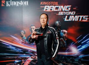COMPUTEX 2024: Kingston presenta: “corriendo más allá de los límites” con innovaciones en memoria DDR5 y aplicaciones de IA inspiradas en autos de carreras.