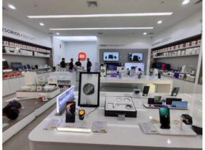 Xiaomi inaugura su primera tienda en el centro comercial del distrito más poblado de Lima