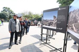 Miraflores y Huawei celebran la fusión de arte y tecnología en una exposición fotográfica sobre la esencia de Perú y Miraflores