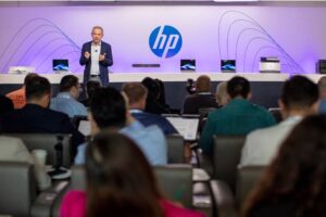 HP presenta dos nuevas PCs con inteligencia artificial incorporada