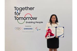 Transformando el plástico en salud: Nancy Gutiérrez, la estudiante que reinventa la rehabilitación motora Samsung