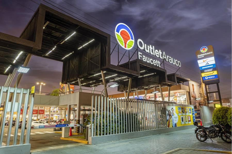 Regala lo mejor: La magia de la Navidad llega a OutletArauco