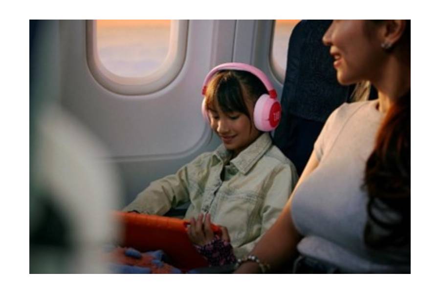 Sonido seguro y divertido para oídos pequeños: Nuevos auriculares Junior de JBL