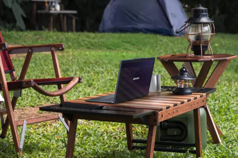 Lenovo revela la primera PC del mundo impulsada por energía solar