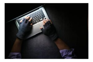 La “mano fantasma” peruana: Zanubis ha evolucionado, alerta Kaspersky