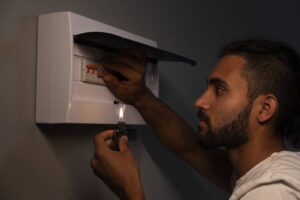 Schneider Smart UPS, la solución para garantizar continuidad eléctrica