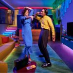 Signify, líder mundial en iluminación inteligente: Sincronizar canciones con iluminación inteligente puede contribuir a momentos de felicidad