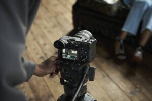 Sony presenta la cámara compacta FX2, un modelo que expandirá la versatilidad de la gama Cinema Line para los creativos