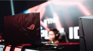 ¿Eres fan de los eSports? Optimiza tu laptop para los torneos más exigentes ASUS
