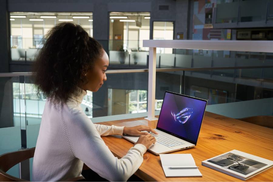 Cuatro aspectos a considerar para elegir una laptop optimizada por la IA ASUS