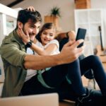 Papá, tu celular puede hacer más de lo que imaginas: Infinix, expone 3 funciones fáciles que debes probar