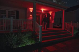 ¿Su casa queda sola en vacaciones de invierno? Sistema de iluminación inteligente premium evita la entrada de extraños Signify