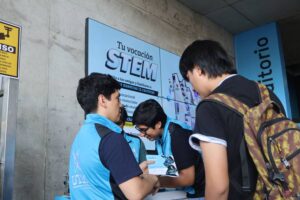 Escolares reciben orientación vocacional gratuita en carreras de tecnología con alta demanda UTEC
