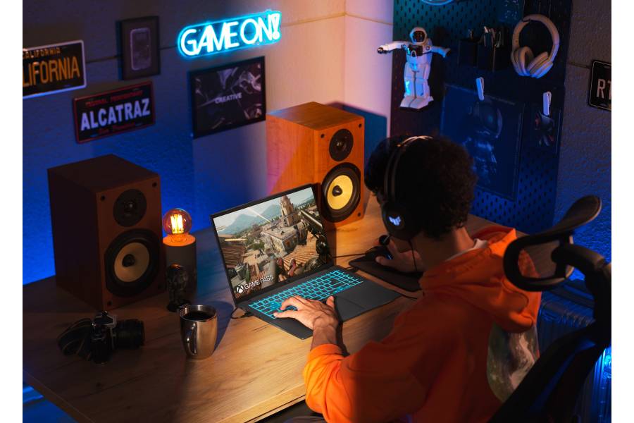 Lo que nunca debes hacer con tu laptop: 5 errores comunes que pueden arruinar tu pantalla ASUS