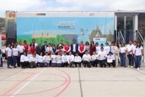 Aula Móvil de Huawei y MINEDU culmina con éxito su recorrido 2025 y supera la meta de alfabetización digital