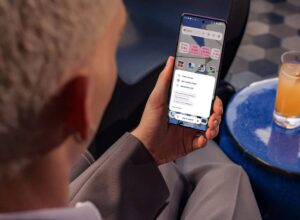Motorola presenta Microsoft Copilot Vision integrado en moto ai, que convierte la cámara en una puerta de acceso al descubrimiento en tiempo real