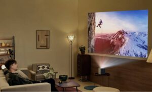 Vive la experiencia de cine premium en casa con el nuevo proyector de LG