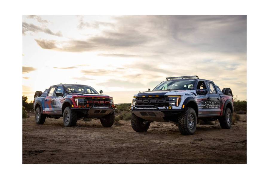 Ford celebra los 15 años de Raptor con una doble victoria en la Baja 1000