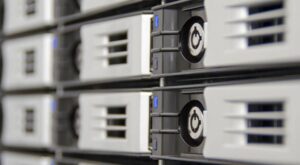 Kingston impulsa el uso del almacenamiento NAS como solución eficiente y segura para hogares y pequeñas empresas