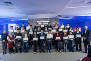 Samsung Innovation Campus 2025 cierra el año con 40 jóvenes egresados en Big Data