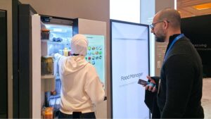 Cinco razones por las que la Bespoke AI Refrigerator Family Hub es la refrigeradora más innovadora del CES 2026 Samsung