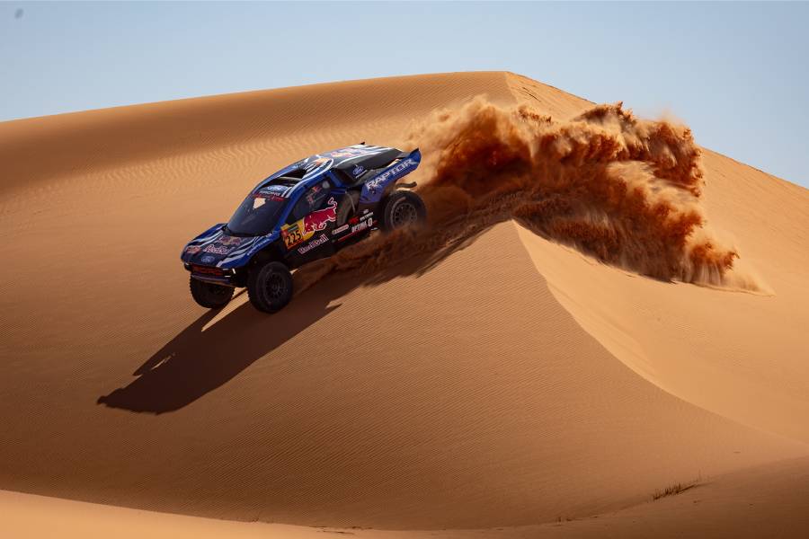 Ford lidera el Rally Dakar 2026 con cinco Raptor T1+ en los primeros puestos