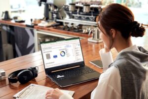 ASUS Cinco formas de aprovechar una laptop gamer para potenciar tu rendimiento diario