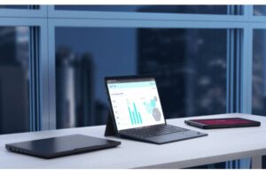 Lenovo presenta PCs de IA adaptativa, conceptos modulares y el despliegue de Lenovo Qira en el MWC 2026