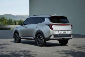 New Carens 2027: la nueva SUV de Kia de tres filas orientada a familias