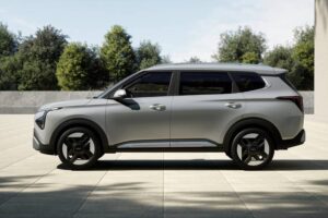 New Carens 2027: la nueva SUV de Kia de tres filas orientada a familias