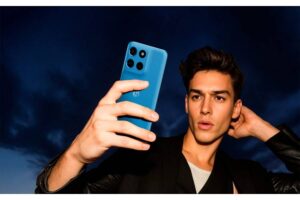 Motorola lanza en Perú el moto g17 y su ecosistema moto things
