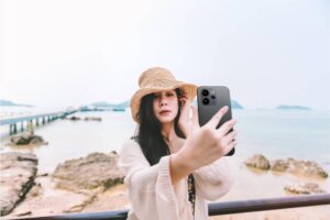Zoom óptico y alto rendimiento: claves de la cámara móvil ideal para viajar vivo