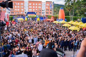 Bitel revoluciona el campus universitario con experiencias interactivas y planes accesibles para estudiantes