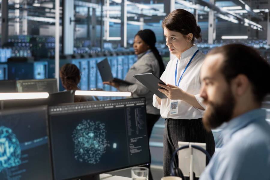 Ciberdelincuentes apuntaron al sector público y la industria como sus principales blancos en 2025 Kaspersky