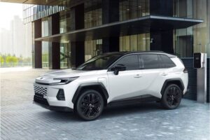 La nueva Toyota RAV4 llega al Perú: más potente, tecnológica y con version híbrida enchufable